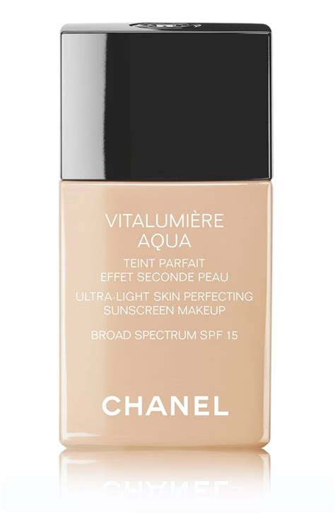 chanel vitalumière aqua fluid 好|Chanel Vitalumière Aqua Ultra.